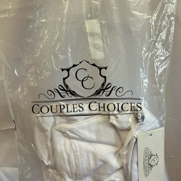 White Graphic Tee - I AM EVERYTHING - Picture 2 of 5